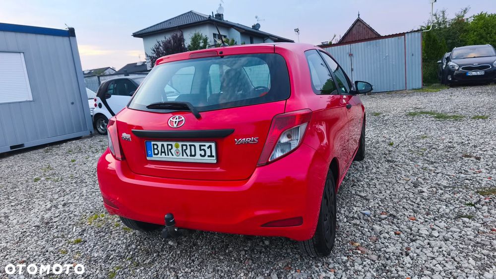 Toyota Yaris - 8