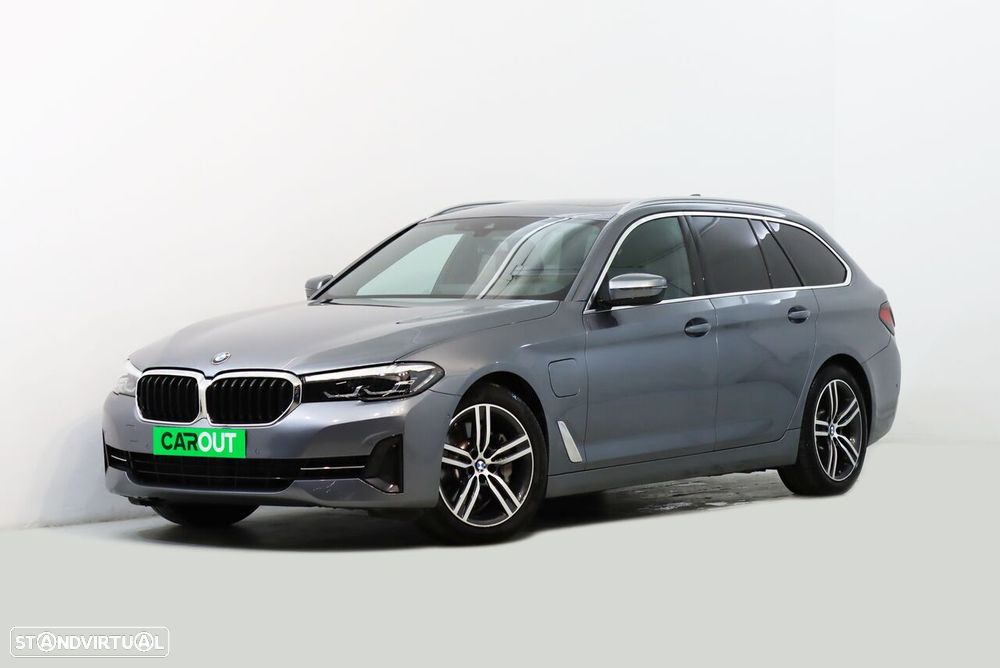 BMW 530 e Line Luxury - 1