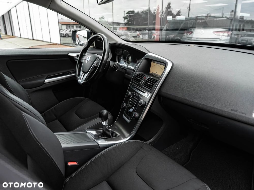 Volvo XC 60 D3 Edition Pro - 24