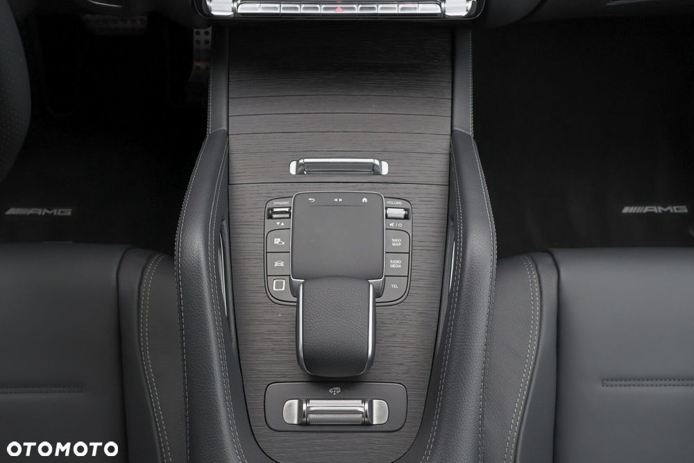 Mercedes-Benz GLE - 16