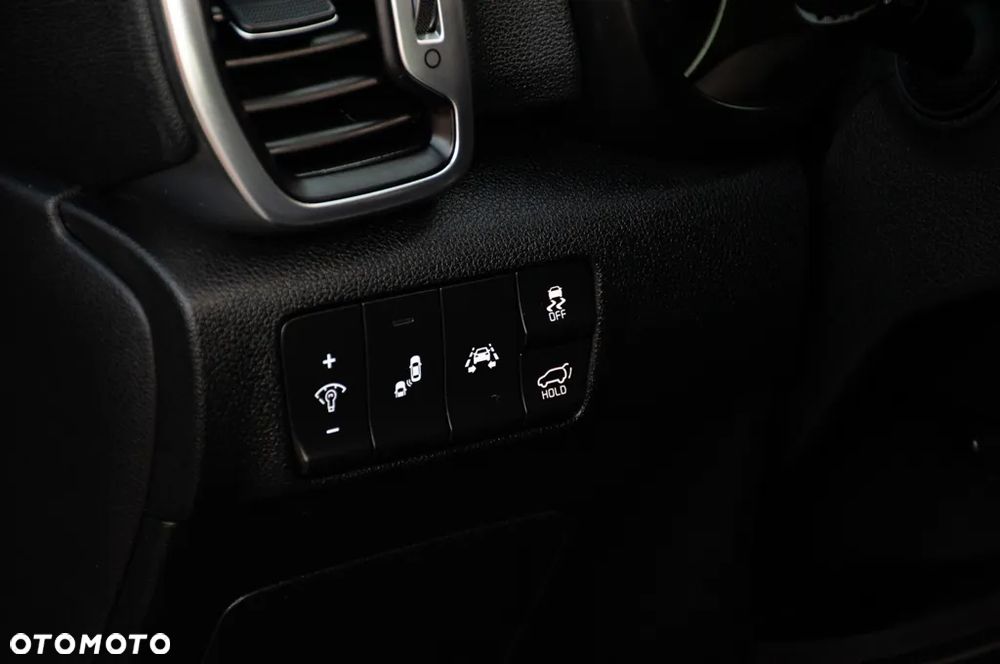 Kia Sportage 2,0 CRDI AWD GT Line - 40