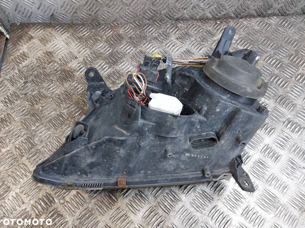 LAMPA PRAWY PRZÓD OPEL VECTRA C - 5