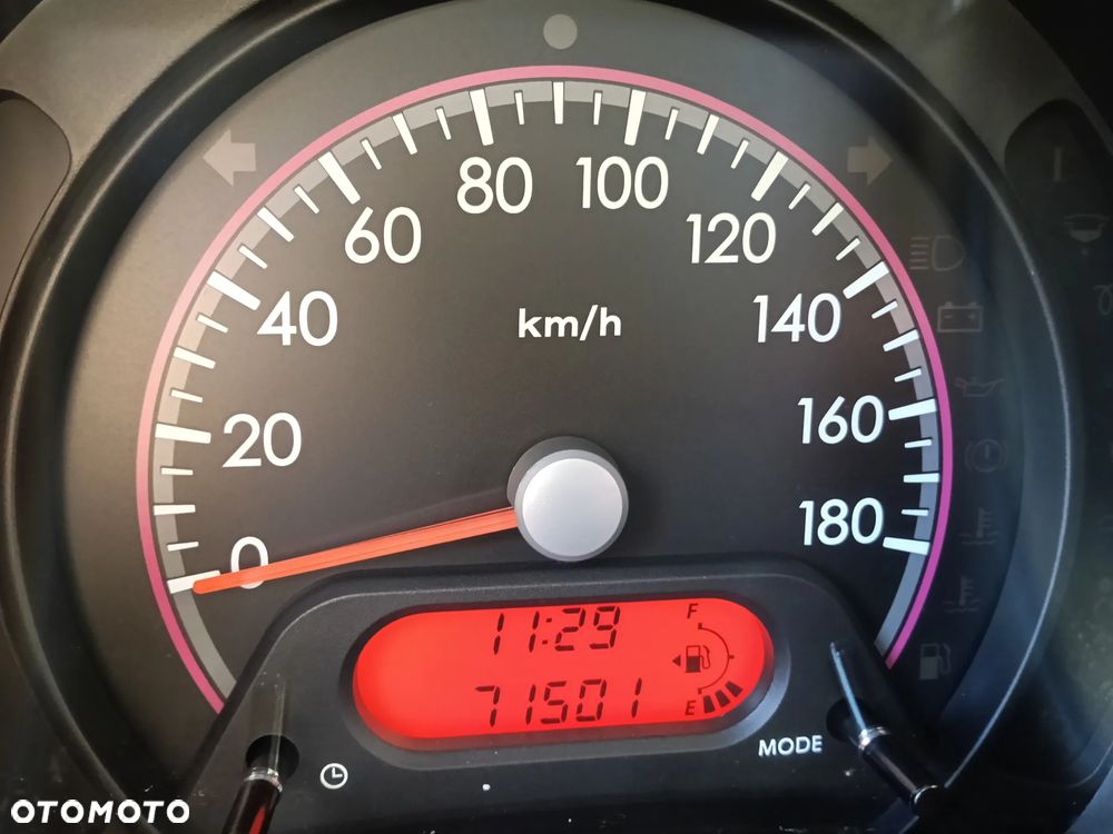 Nissan Pixo 1.0 acenta - 22