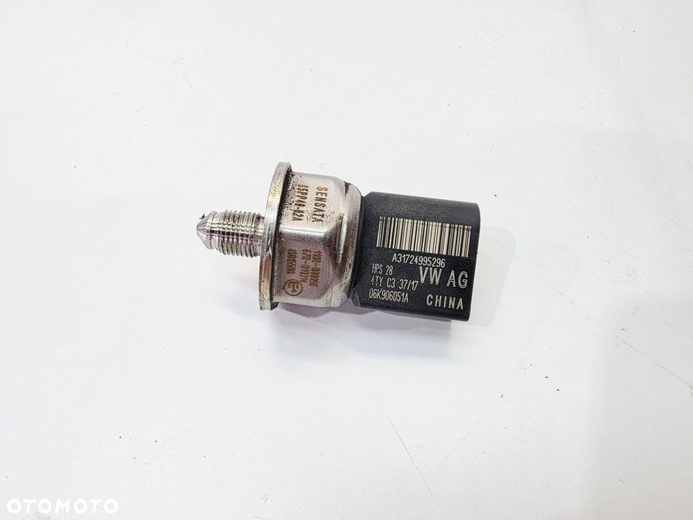 CZUJNIK CIŚNIENIA PALIWA AUDI VOLKSWAGEN SEAT SKODA 06K906051A - 1