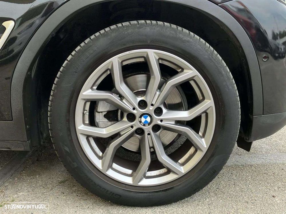 BMW X3 20 d xDrive xLine - 18