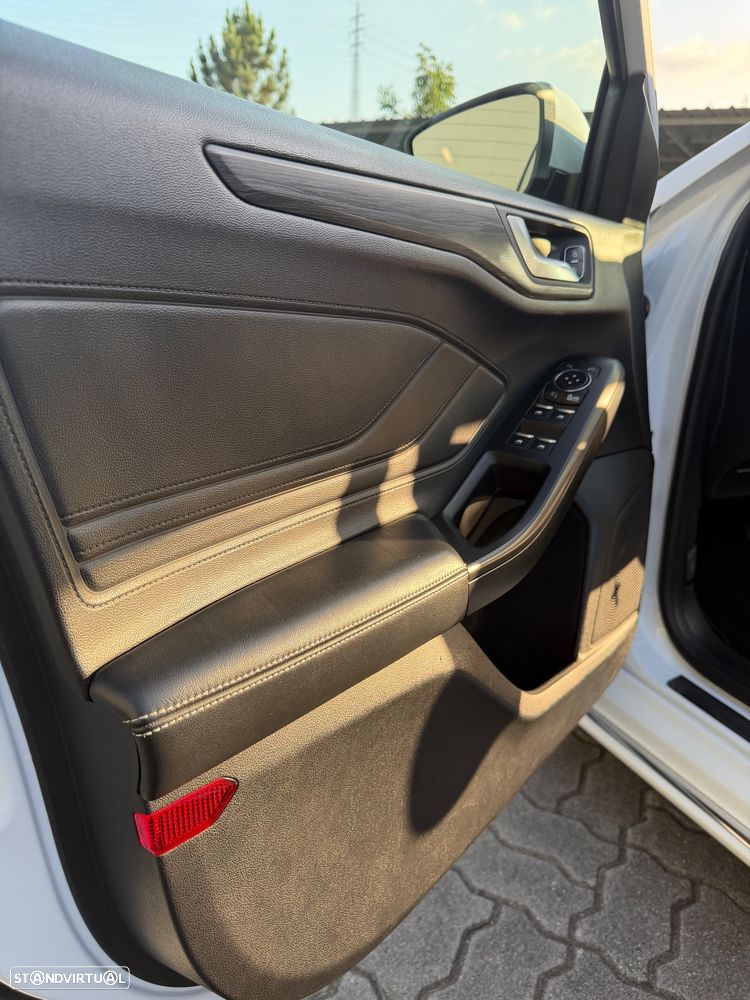 Ford Focus 1.5 EcoBoost Vignale Aut. - 27