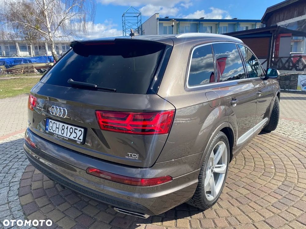 Audi Q7 - 9