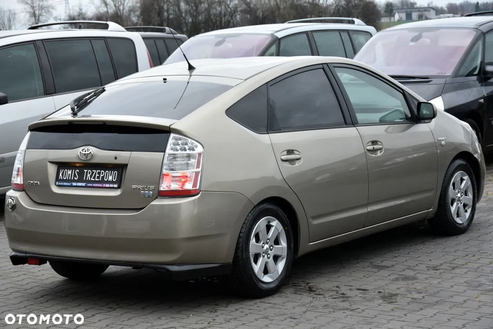 Toyota Prius 1.5 VVT-i Prestige - 11