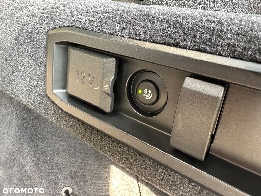 BMW Seria 5 520d xDrive mHEV - 24