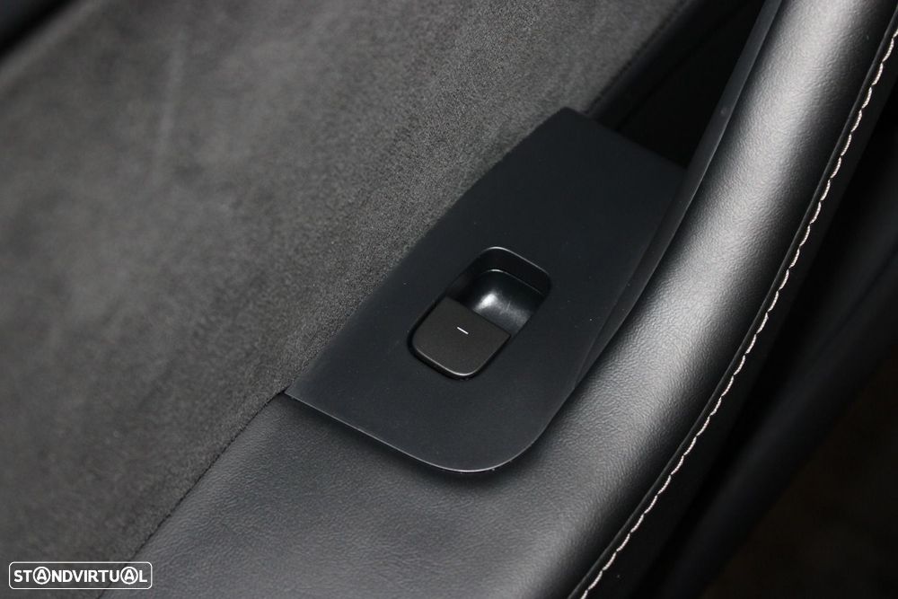 Tesla Model 3 Long Range Tração Traseira - 25