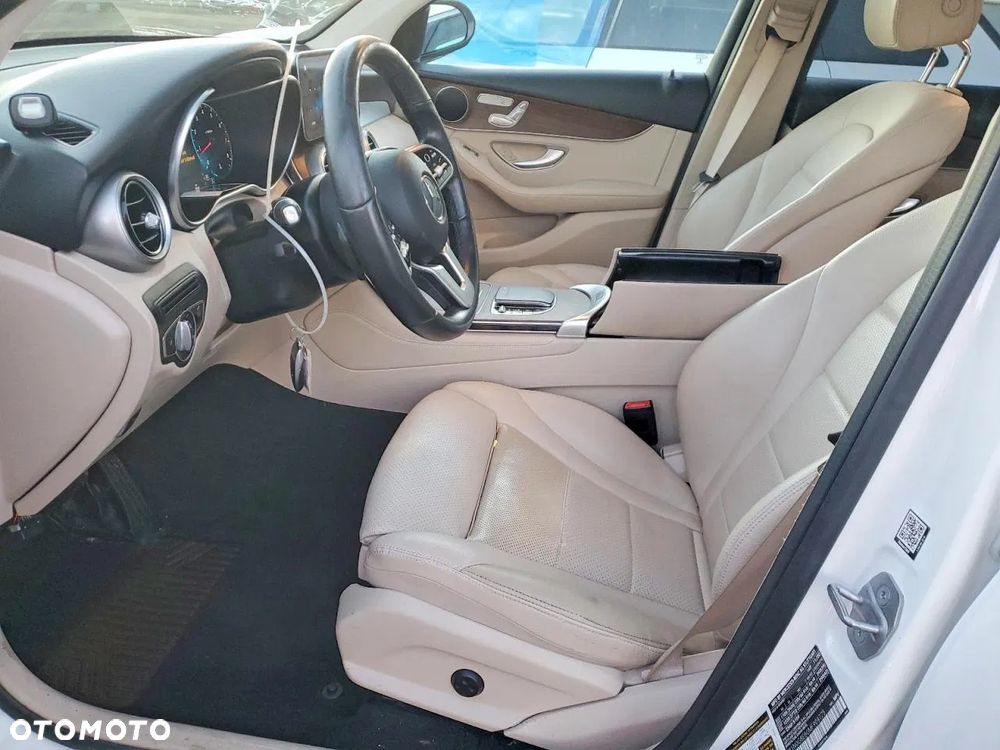 Mercedes-Benz GLC 300 4-Matic - 8