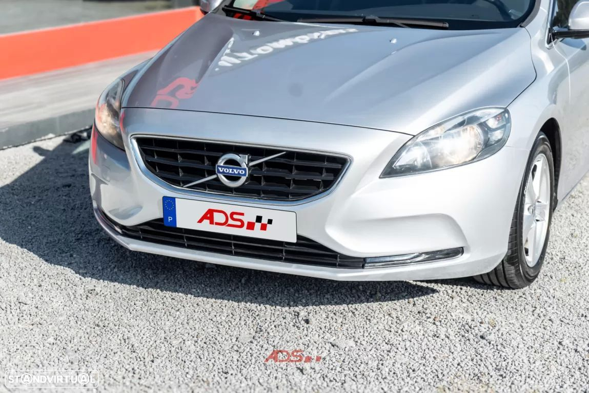 Volvo V40 1.6 D2 Kinetic Powershift - 4