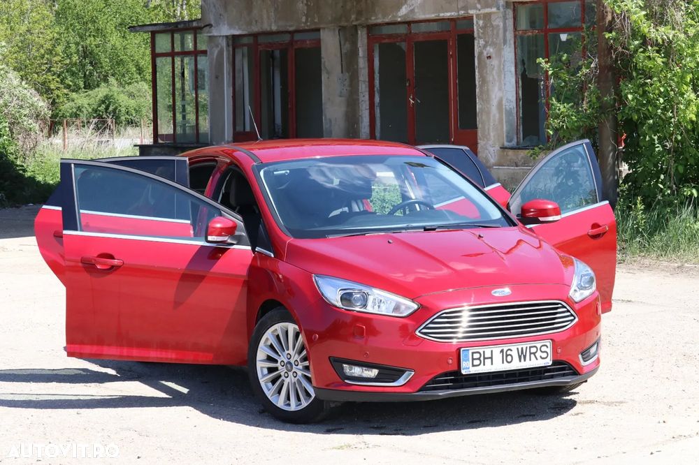Ford Focus 1.5 EcoBoost Titanium - 2