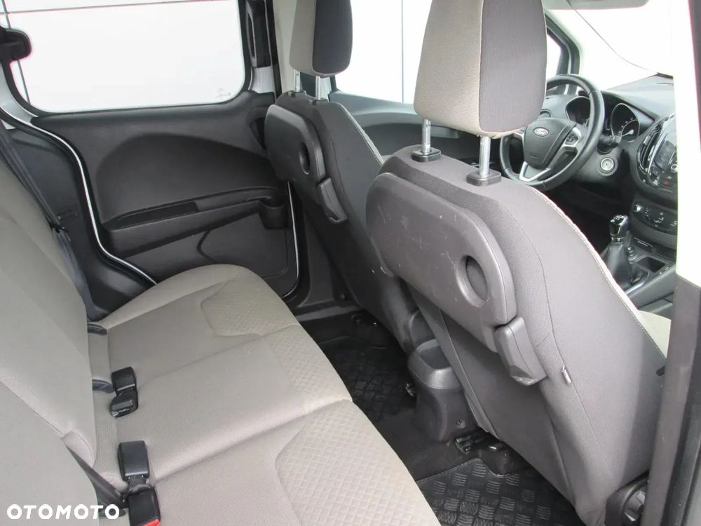 Ford Tourneo Courier 1.5 TDCi Ambiente - 8