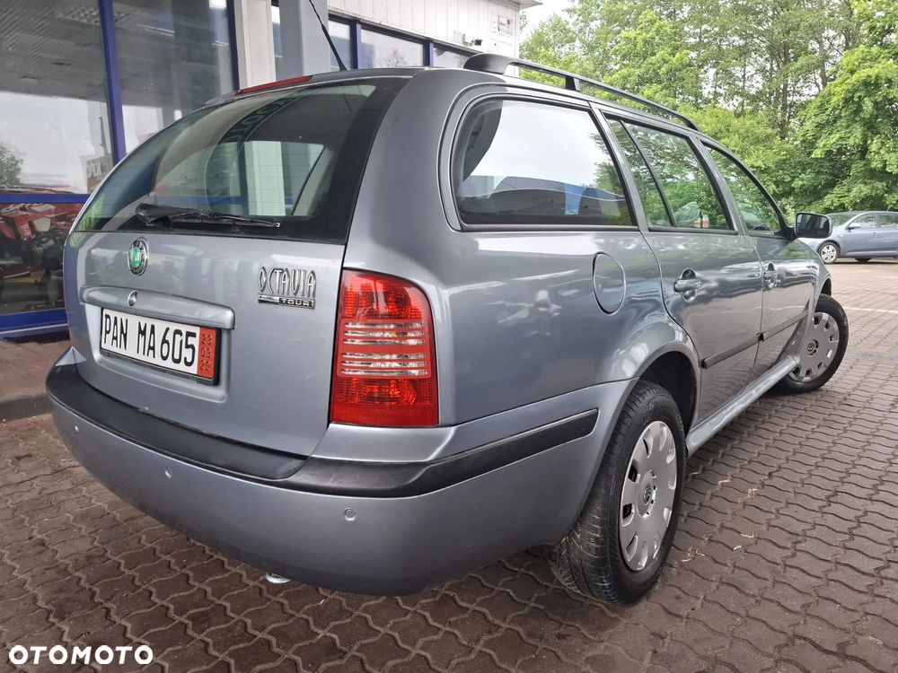 Skoda Octavia 1.6 Tour Plus - 16