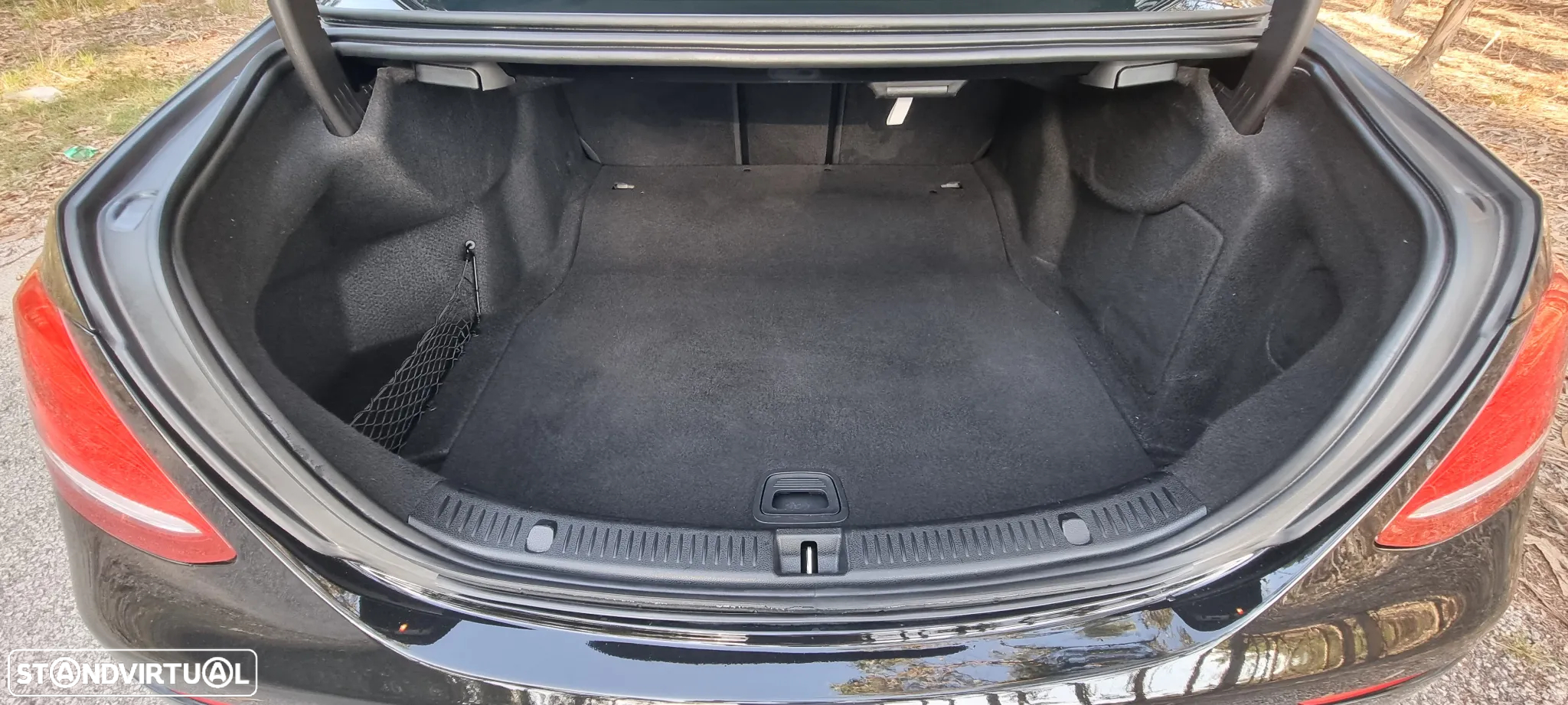 Mercedes-Benz E 220 d Avantgarde+ - 13