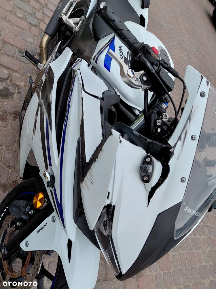 Honda CBR - 11