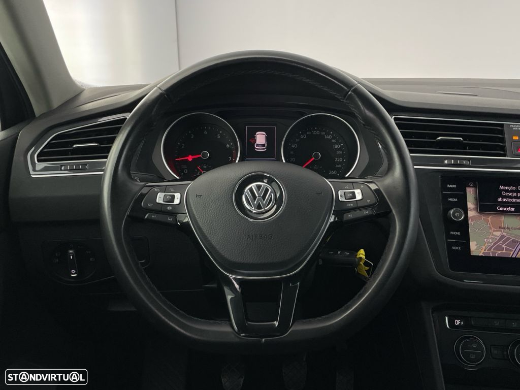 VW Tiguan 1.5 TSI Confortline - 14