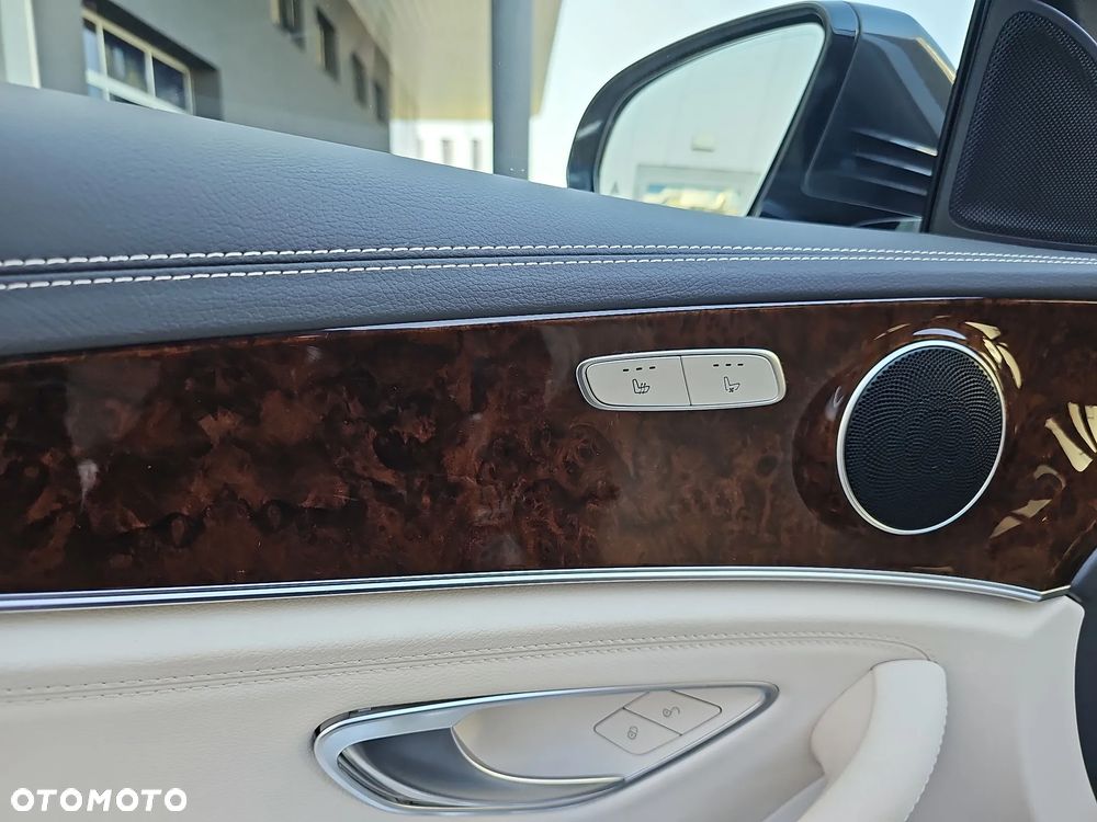 Mercedes-Benz Klasa E 220 d mHEV 4-Matic Exclusive 9G-Tronic - 20