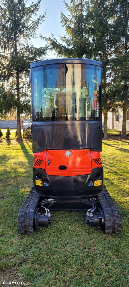 Inny Yufan YFT 15  Kabina - 7