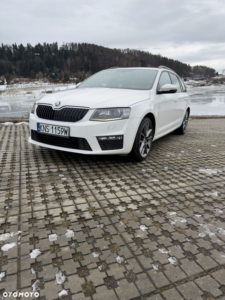 Skoda Octavia 2.0 TDI DSG RS - 2