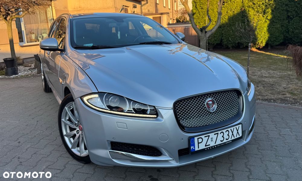Jaguar XF 2.2 D Premium Luxury - 19