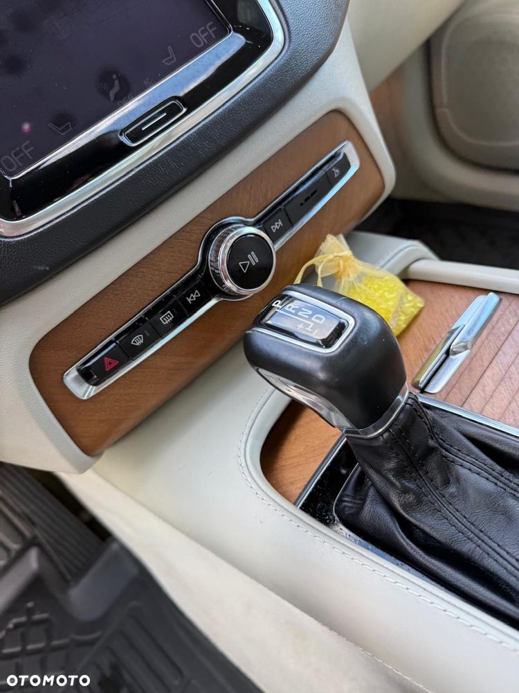 Volvo XC 90 T6 AWD Geartronic Inscription - 11