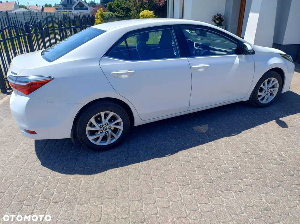 Toyota Corolla 1.6 Comfort - 2