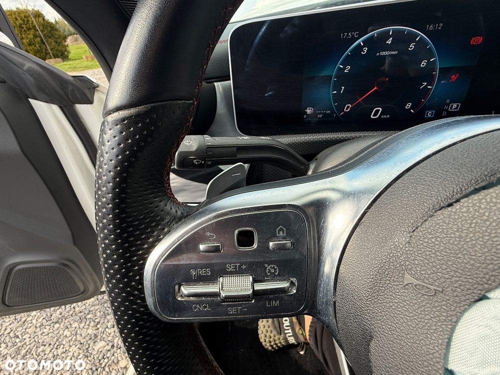 Mercedes-Benz CLA 220 7G-DCT AMG Line - 24