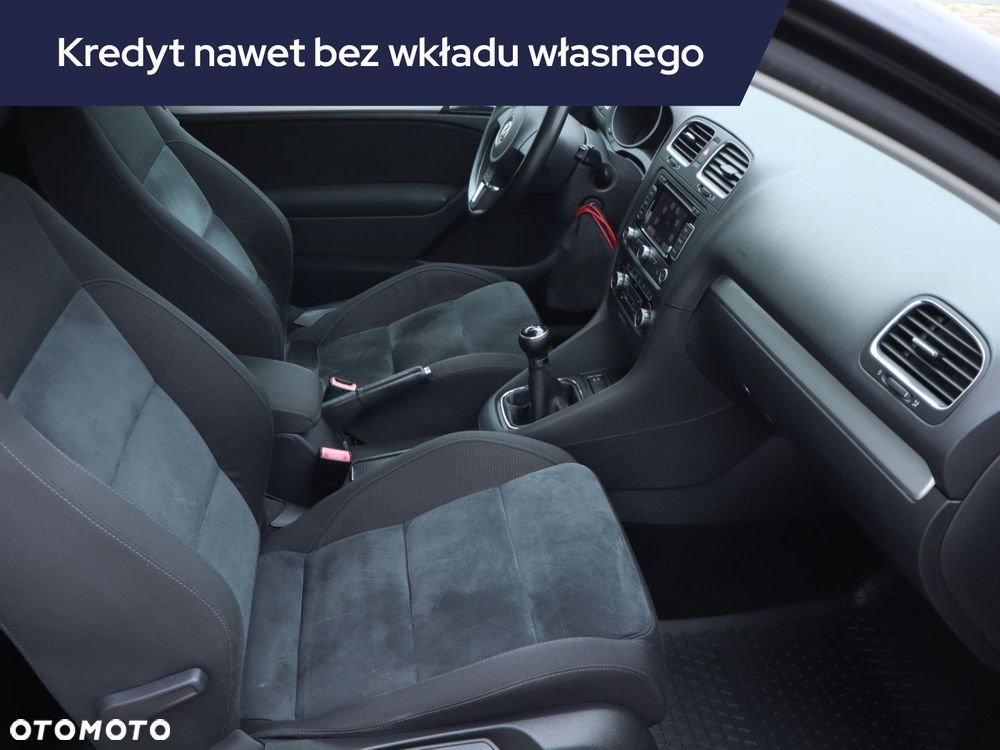 Volkswagen Golf - 11
