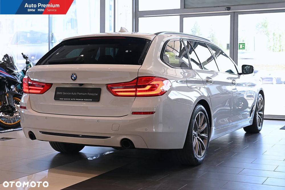 BMW Seria 5 520d xDrive - 20