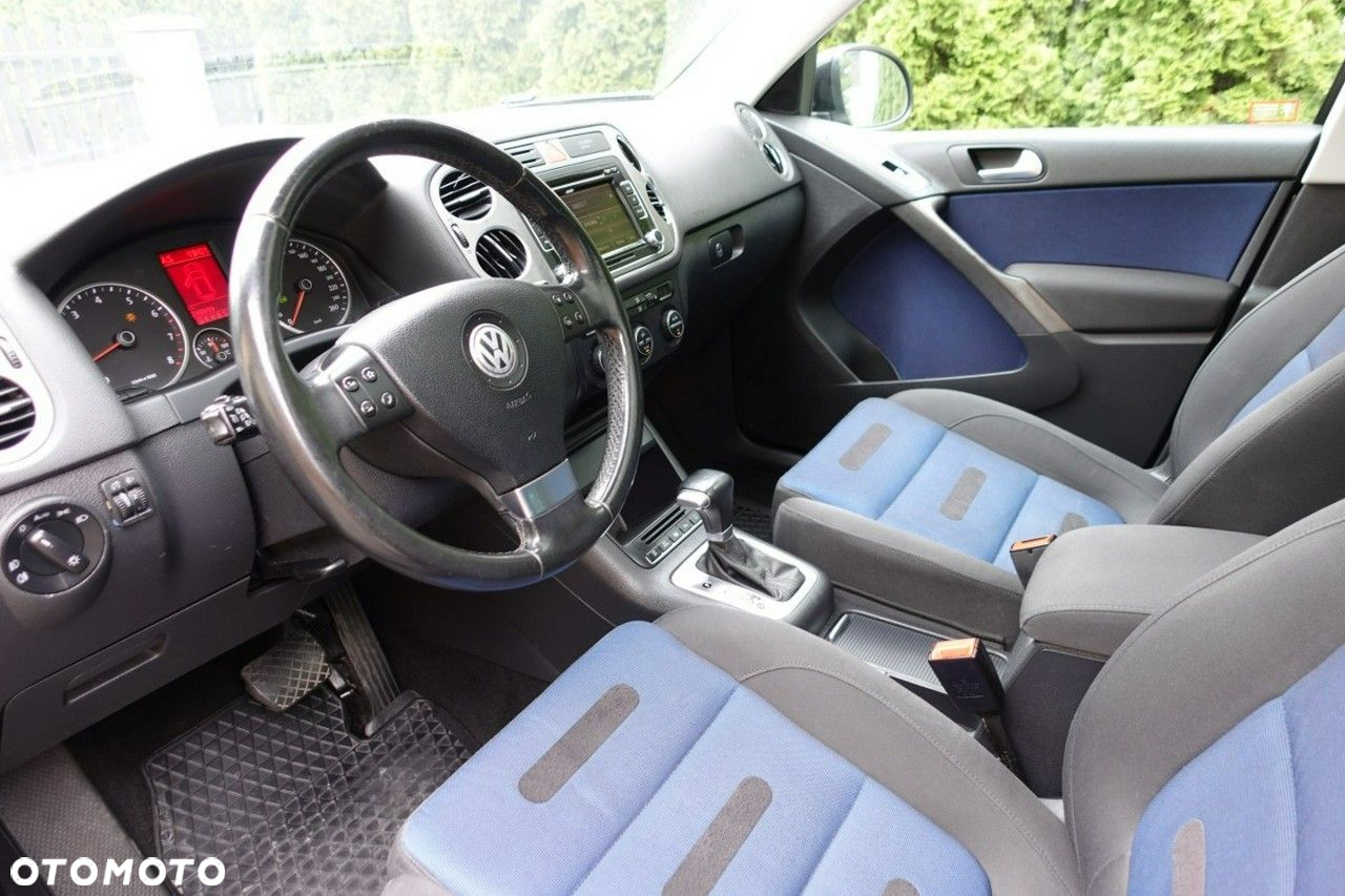 Volkswagen Tiguan - 13