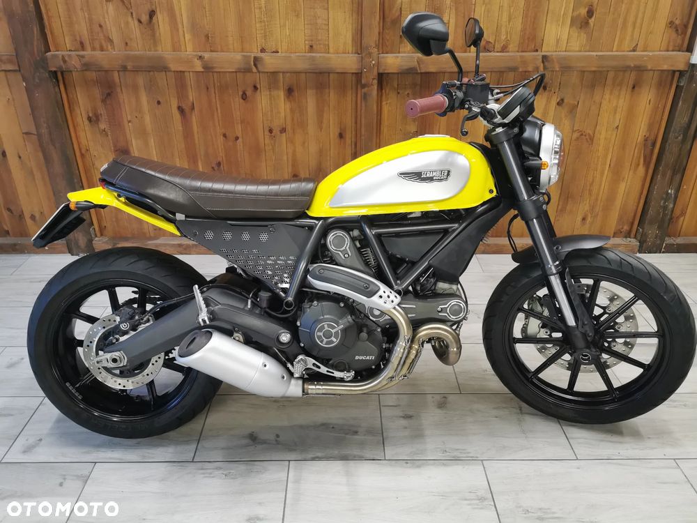 Ducati Scrambler - 1