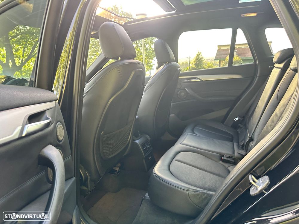 BMW X1 18 d xDrive Auto Pack M - 31