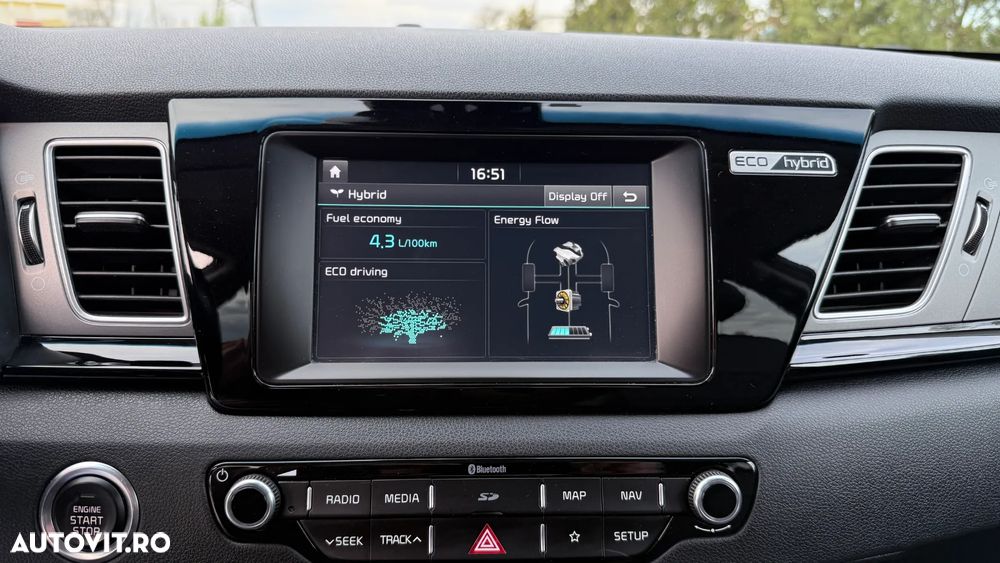 Kia Niro 1.6 GDI 2WD Aut. Vision - 17