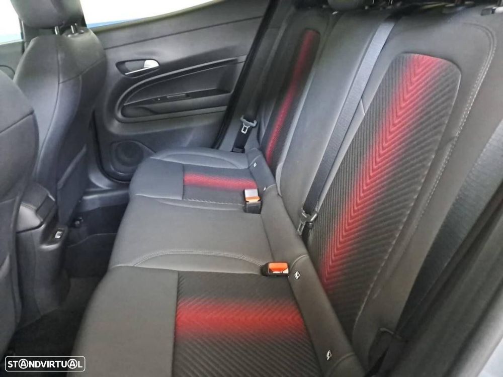 Alfa Romeo Junior 1.2 Speciale eDCT6 - 10