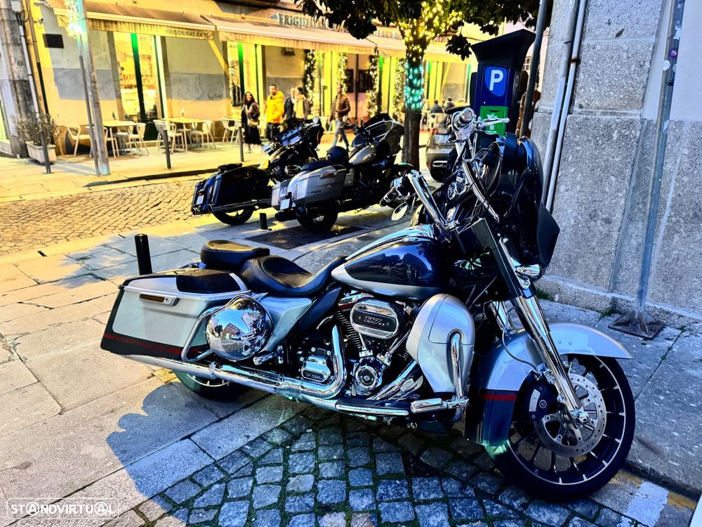 Harley-Davidson FLHXS STREET GLIDE CVO - 8