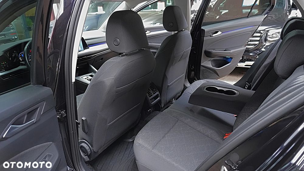 Volkswagen Golf 1.5 eTSI Life DSG - 17