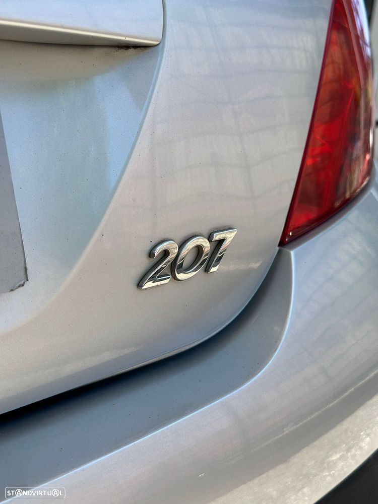 Peugeot 207 1.4 16V Trendy - 12