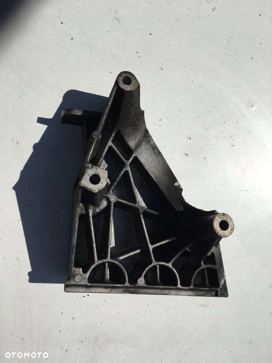 ŁAPA SILNIKA VW AUDI SEAT SKODA 038199207AJ - 3
