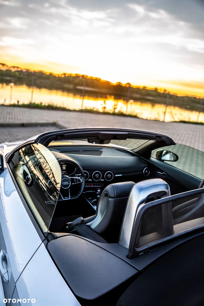 Audi TT S Roadster tronic - 19