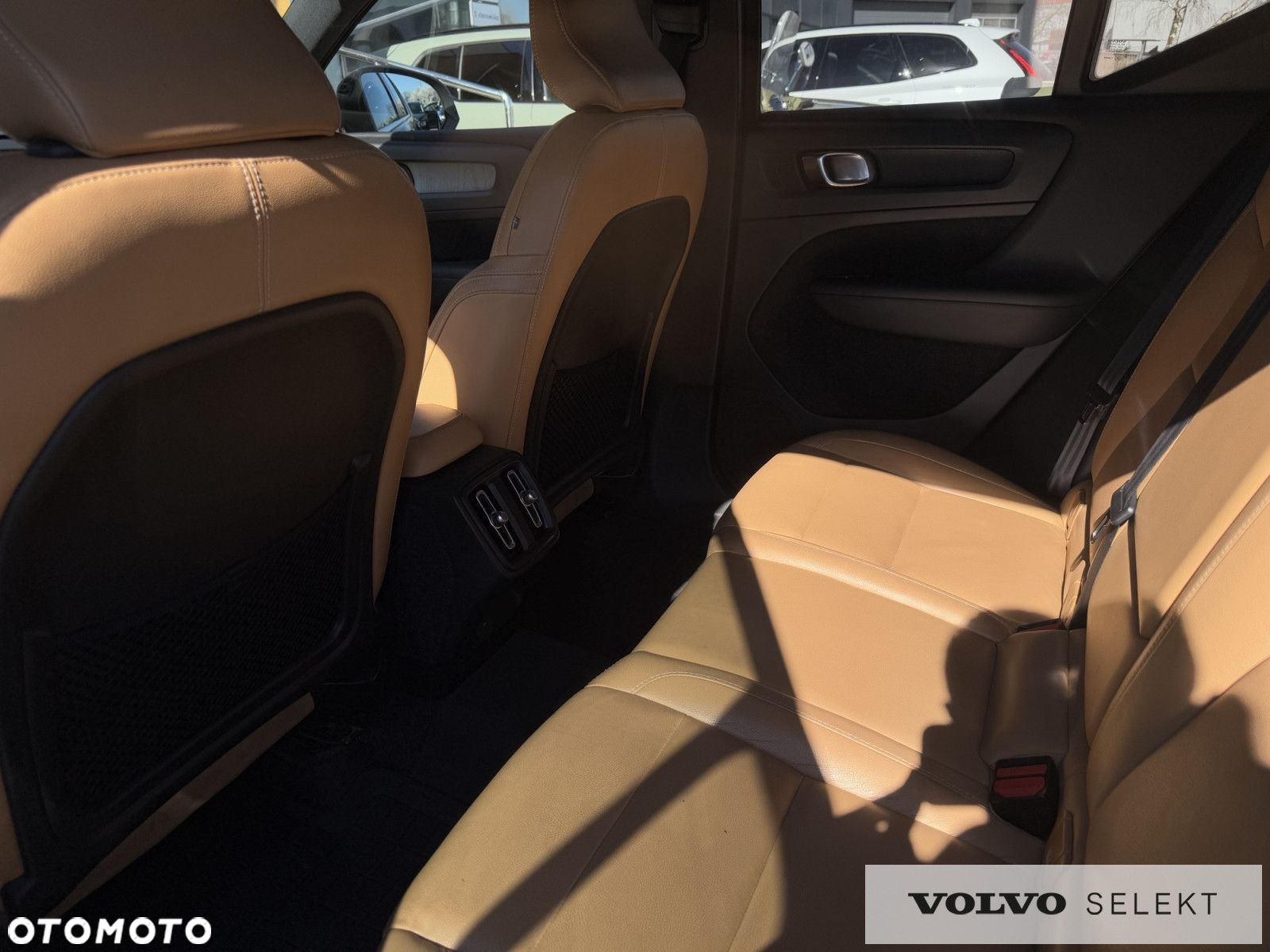 Volvo XC 40 - 25