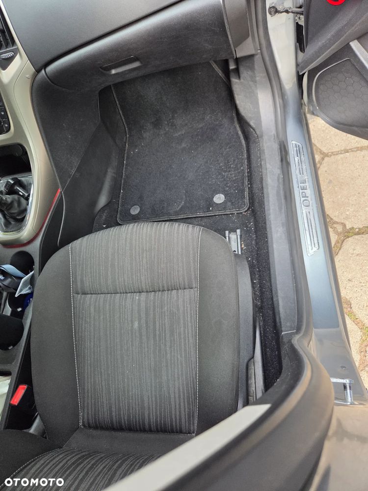 Opel Astra 1.6 Enjoy - 13