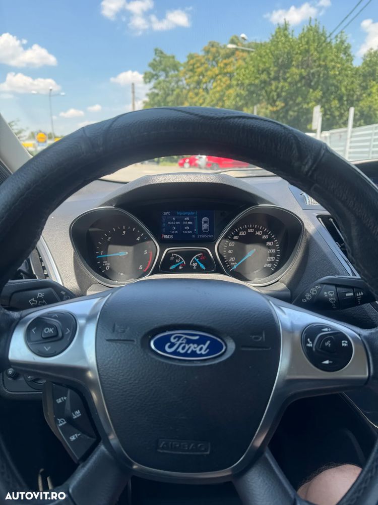 Ford Kuga 2.0 TDCi Powershift 4WD Titanium - 17