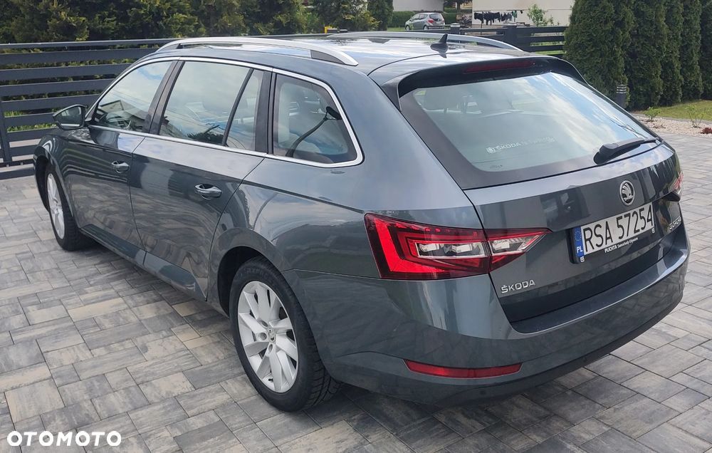 Skoda Superb 2.0 TDI Ambition DSG - 3