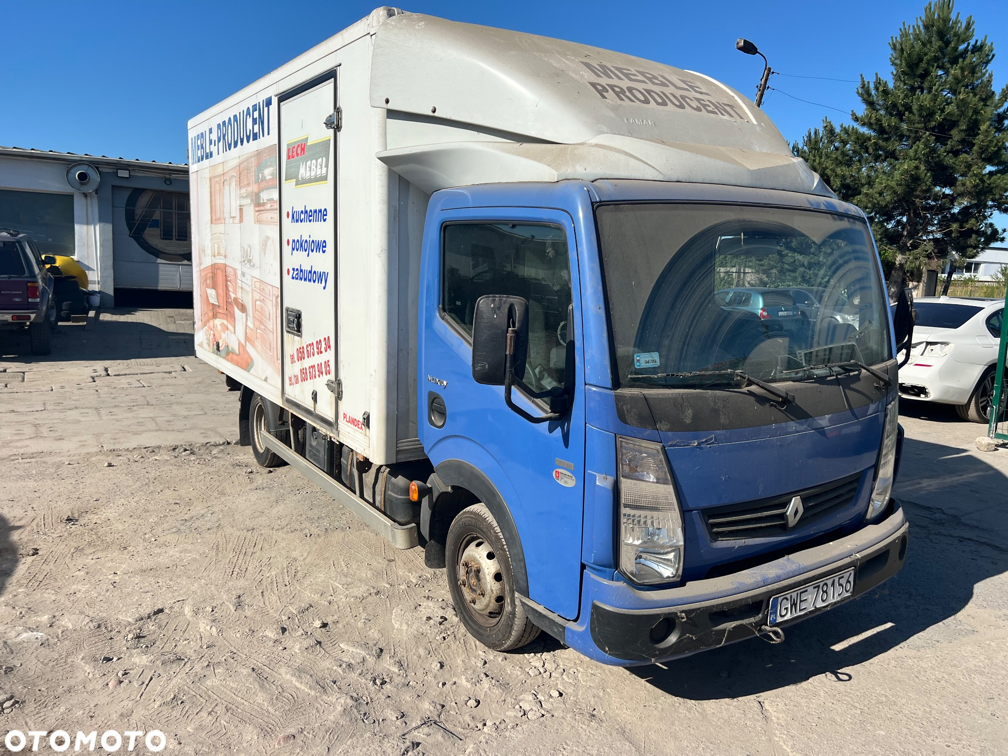 Renault Maxity - 3
