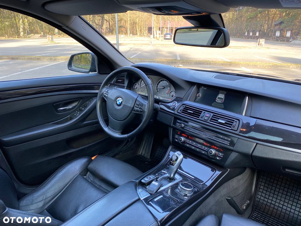 BMW Seria 5 530d xDrive Luxury Line - 8