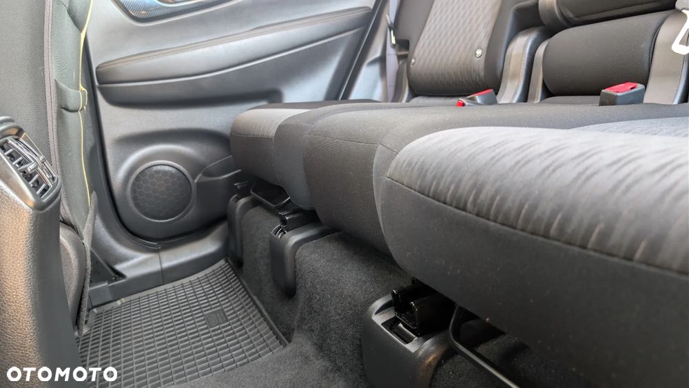 Nissan X-Trail 1.7 dCi N-Connecta 2WD - 32