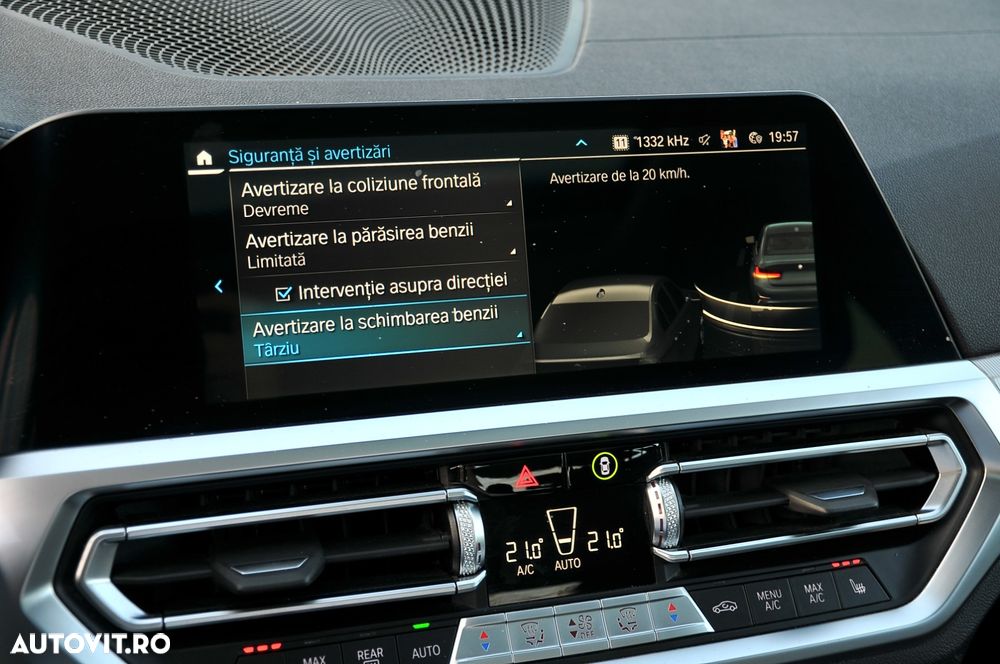 BMW Seria 3 320d xDrive AT - 24