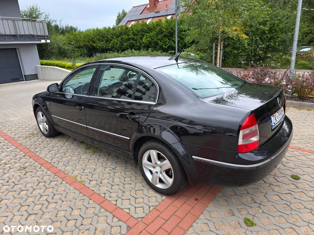 Skoda Superb 2.5 TDI Elegance - 4
